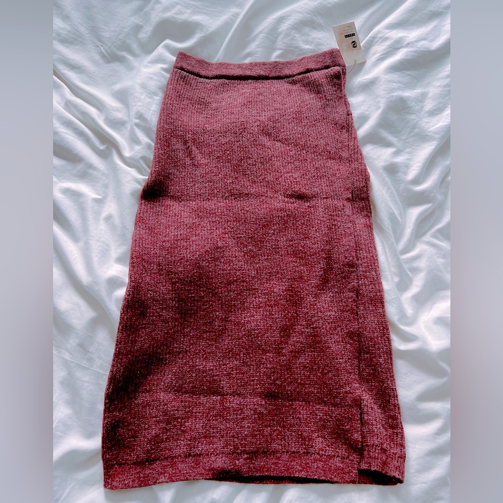 Knit Skirt with Split